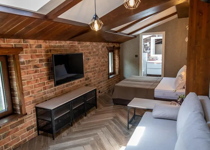 Къща за гости Hunters House Езерец