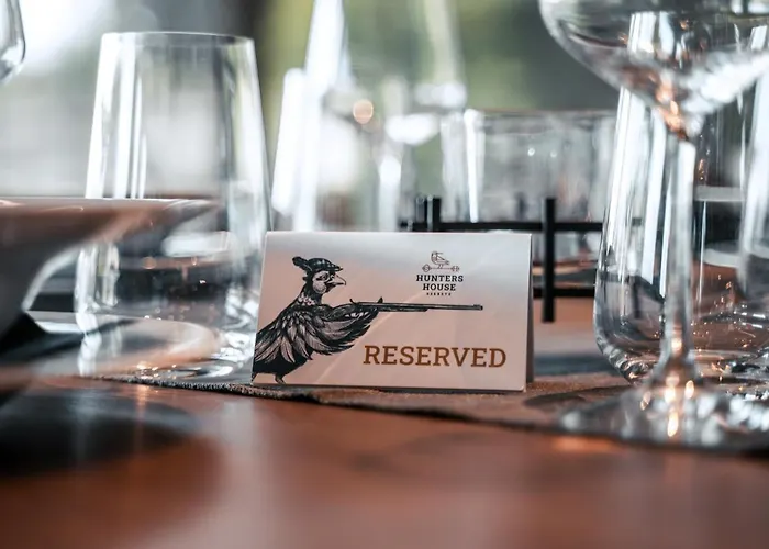 Къща за гости Hunters House 4*