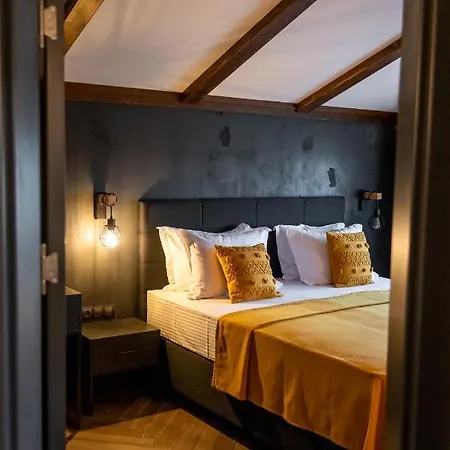 Hunters House Affittacamere Ezerets