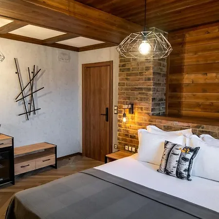 Pensjonat Hunters House 4*